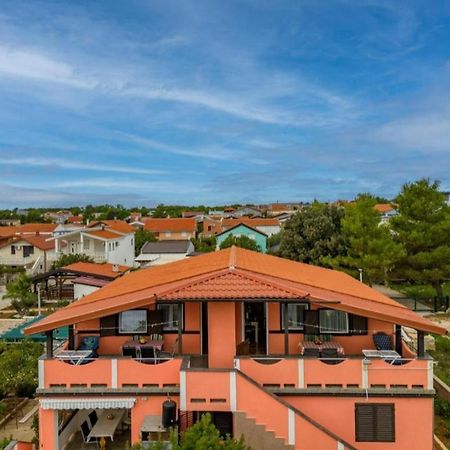 Apartman Zlata Vir Buitenkant foto