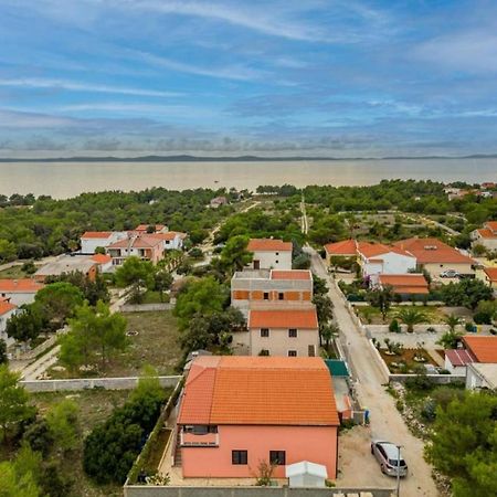 Apartman Zlata Vir Buitenkant foto