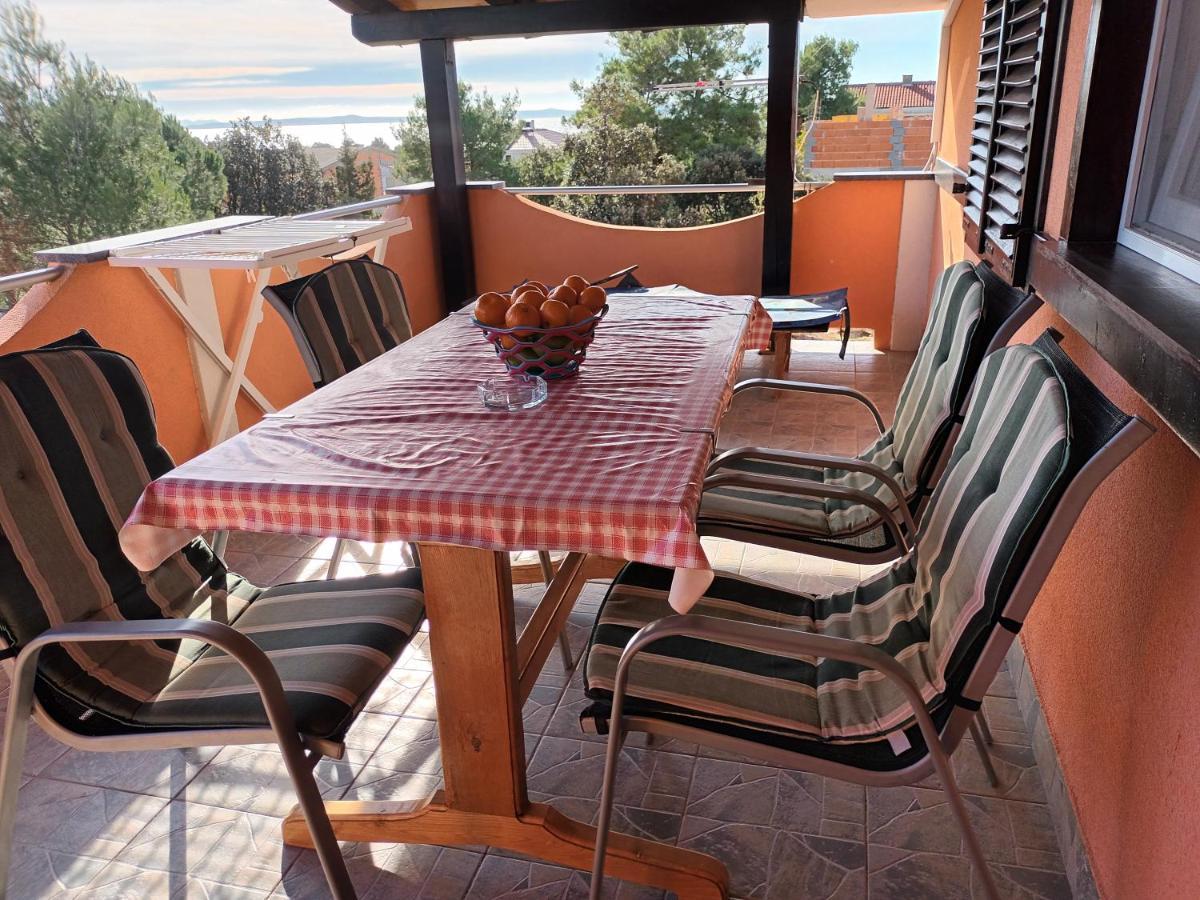 Apartman Zlata Vir Buitenkant foto
