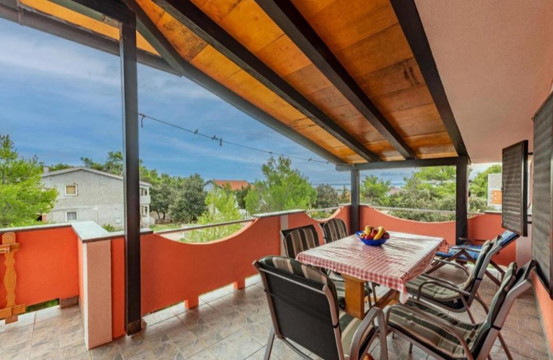 Apartman Zlata Vir Buitenkant foto